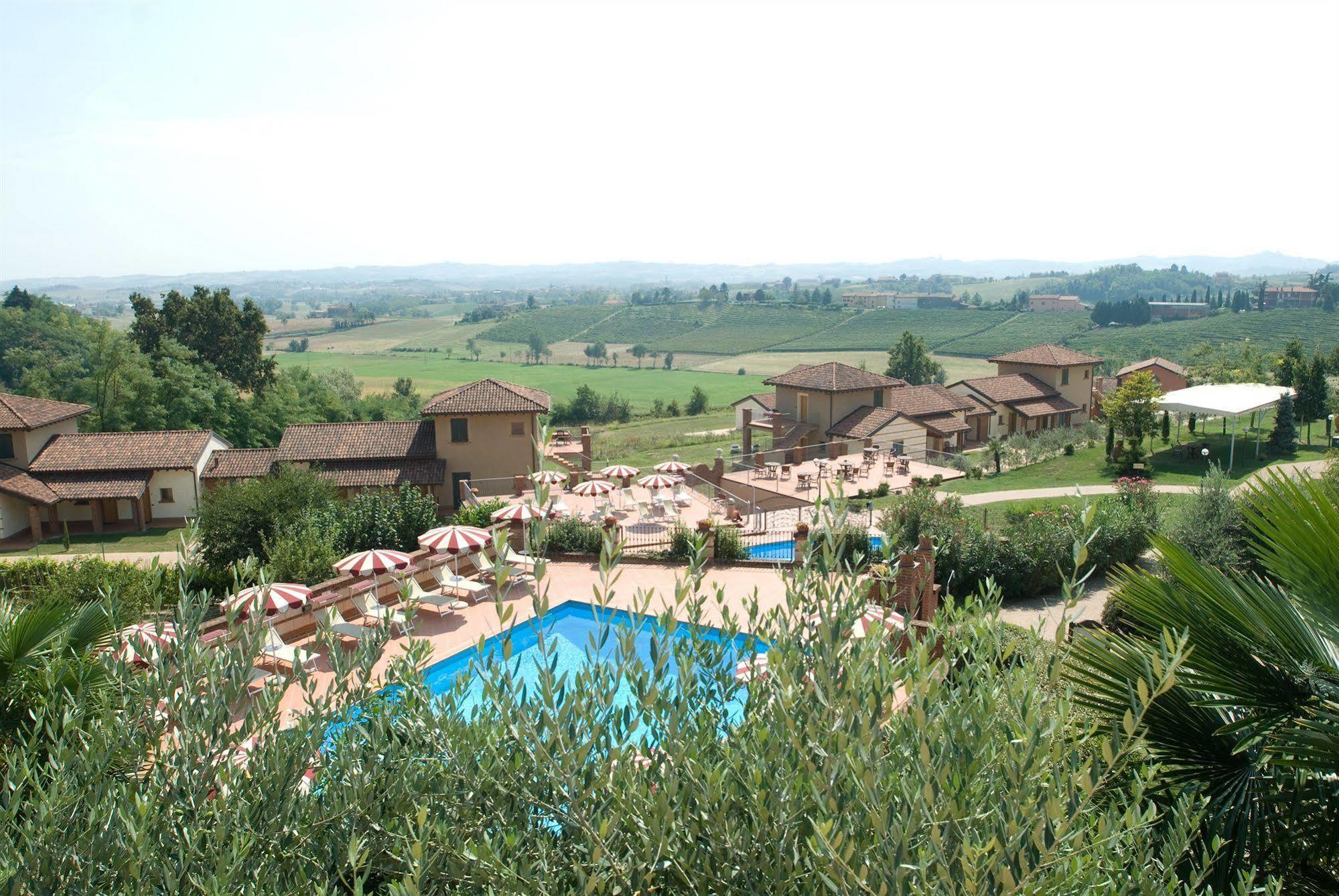 Ariotto Village Terruggia Bagian luar foto