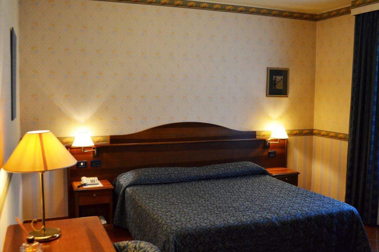 Ariotto Village Terruggia Bagian luar foto
