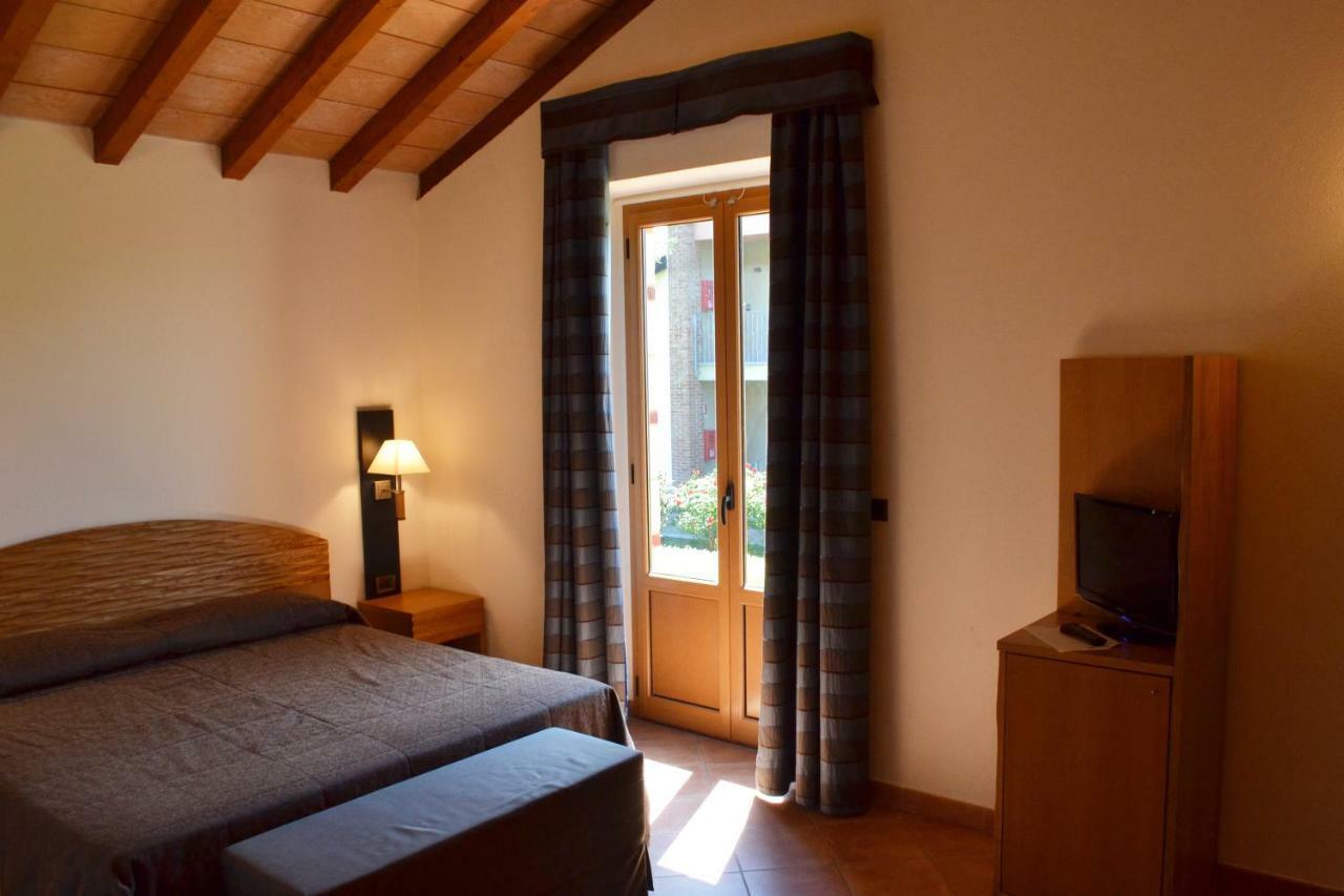 Ariotto Village Terruggia Bagian luar foto