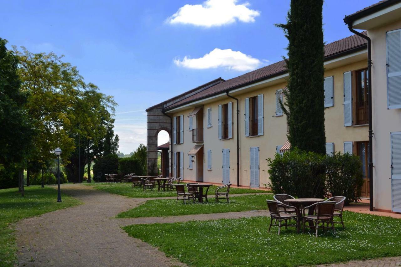 Ariotto Village Terruggia Bagian luar foto